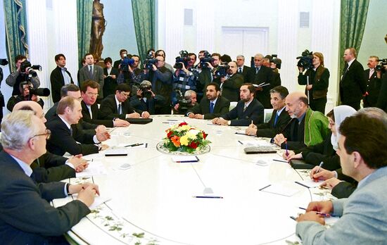 Vladimir Putin, Hamid Karzai hold talks in the Kremlin