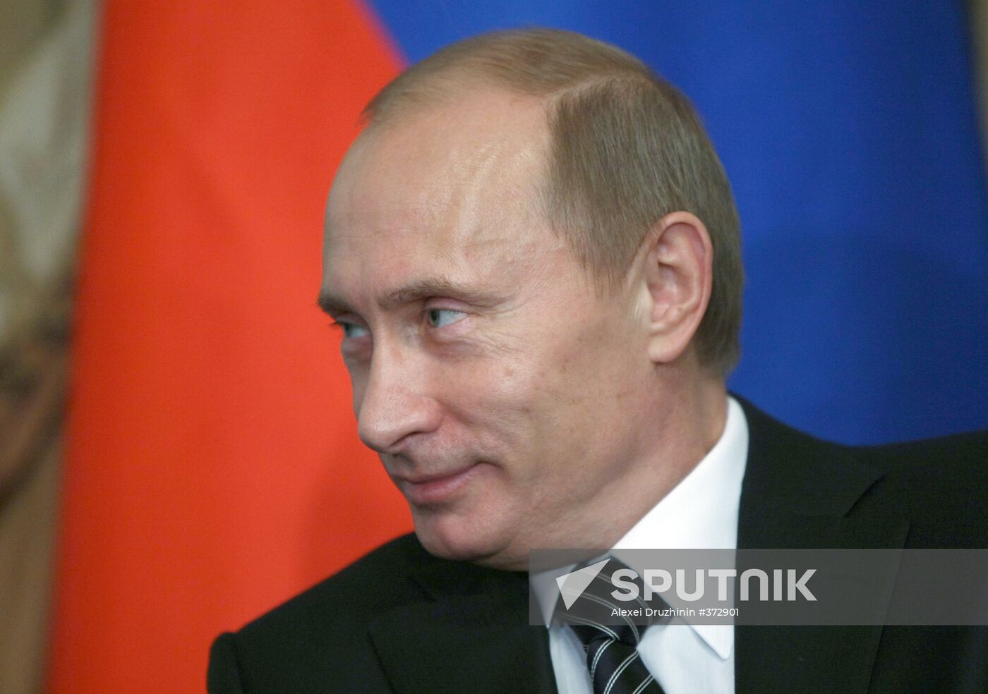 Vladimir Putin meets with José Manuel Barroso