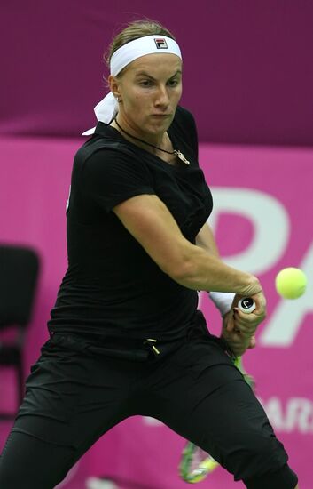 Tennis Fed Cup 2009, Day One: Russia vs. China