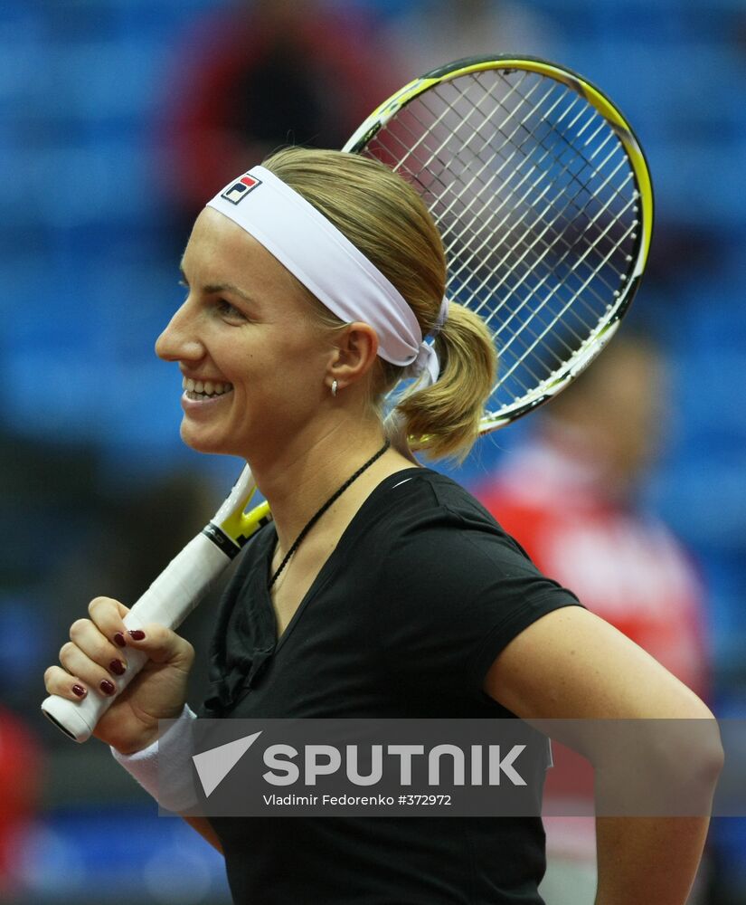Tennis Fed Cup 2009, Day One: Russia vs. China