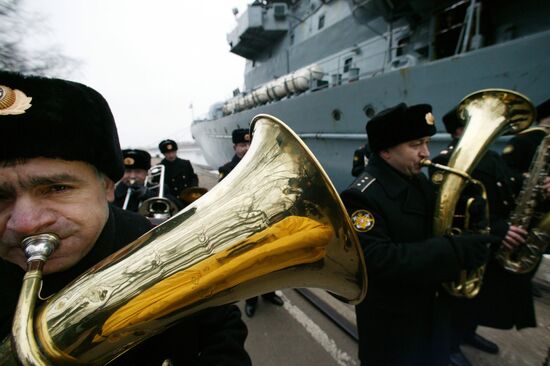 Neustrashimy returns to Baltiysk after duty off Somalia