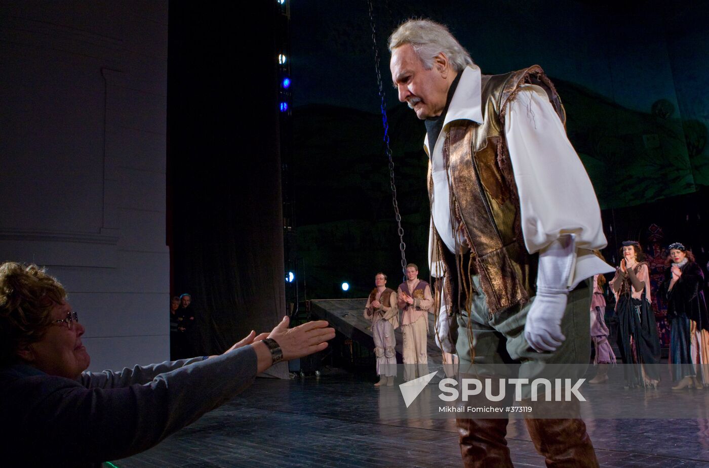 Vladimir Zeldin stars in the play "Man From La Mancha"