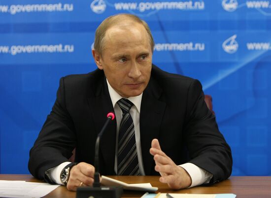 Vladimir Putin chairs meeting of Council of chief designers