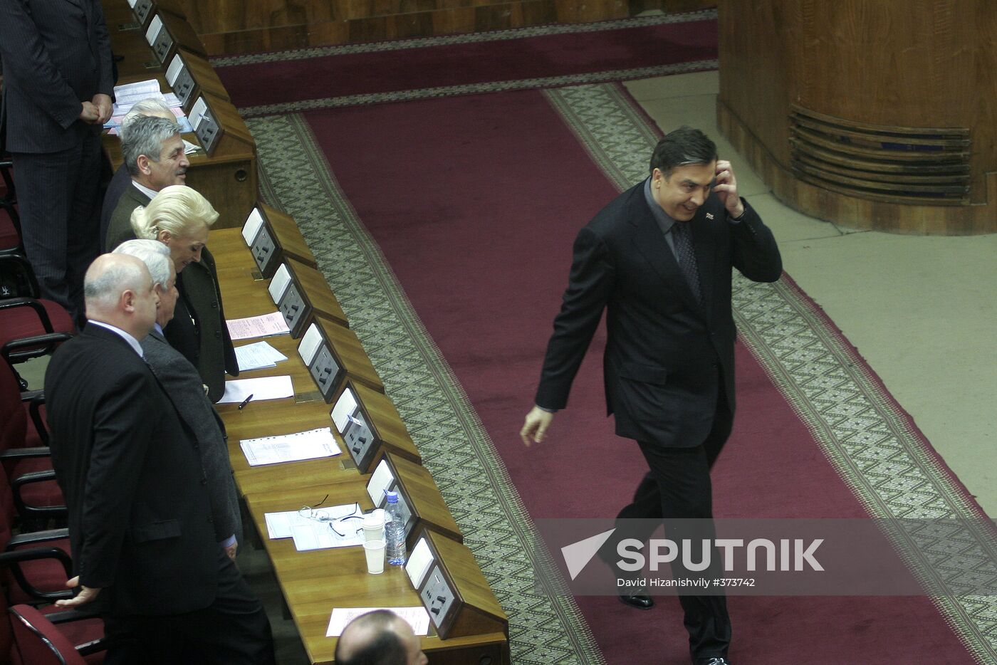Georgian President Saakashvili speaking in parliament
