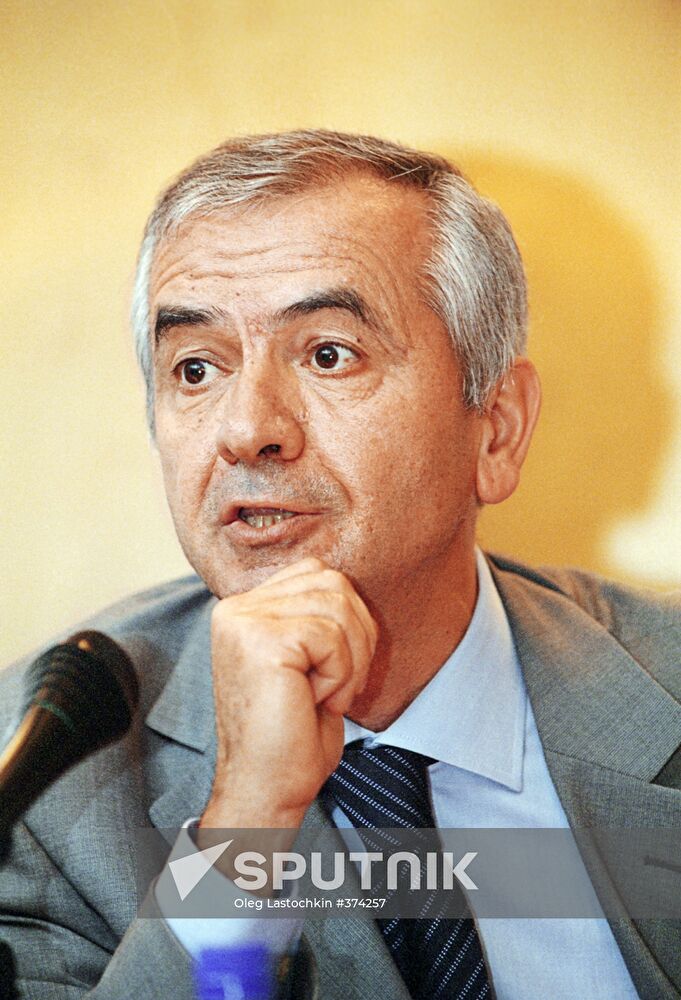 Politilcal analyst Vagif Guseinov