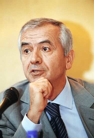 Politilcal analyst Vagif Guseinov