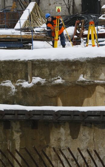 Building Moscow metro station "Mitino"