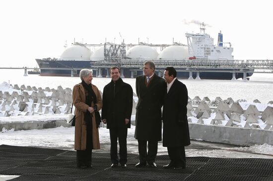 Dmitry Medvedev at opening of liquefied natural gas plant
