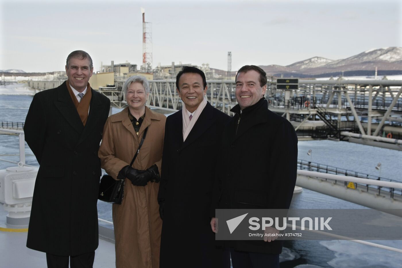 Dmitry Medvedev examined Grand Aniva tanker
