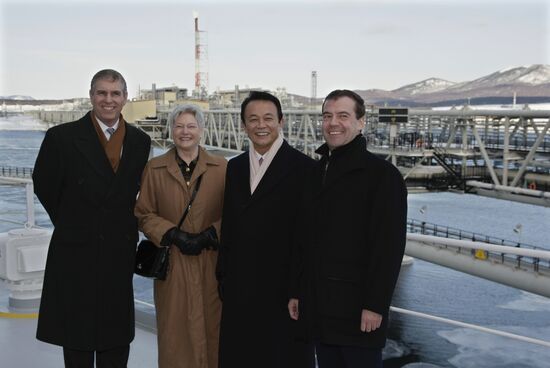 Dmitry Medvedev examined Grand Aniva tanker