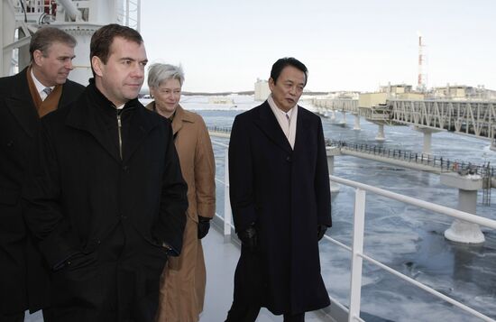 Dmitry Medvedev examined Grand Aniva tanker