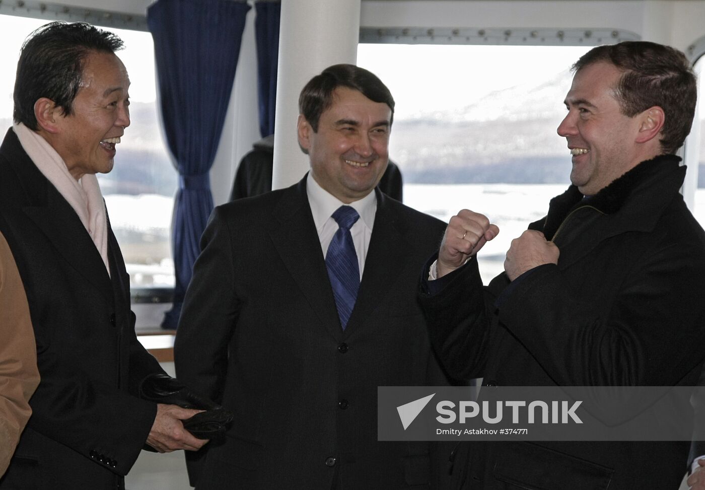 Dmitry Medvedev examined Grand Aniva tanker