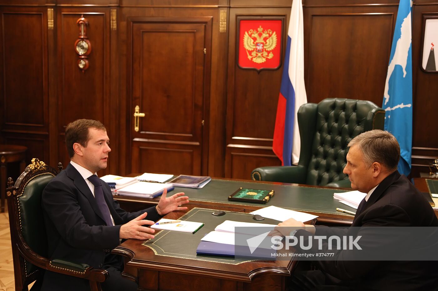 Dmitry Medvedev and Alexander Khoroshavin