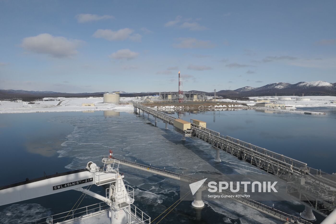 Russia's first LNG plant in Sakhalin