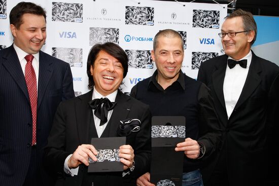 New card "Visa Platinum by V. Yudashkin