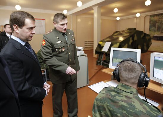 Dmitry Medvedev visiting the Chita tank school