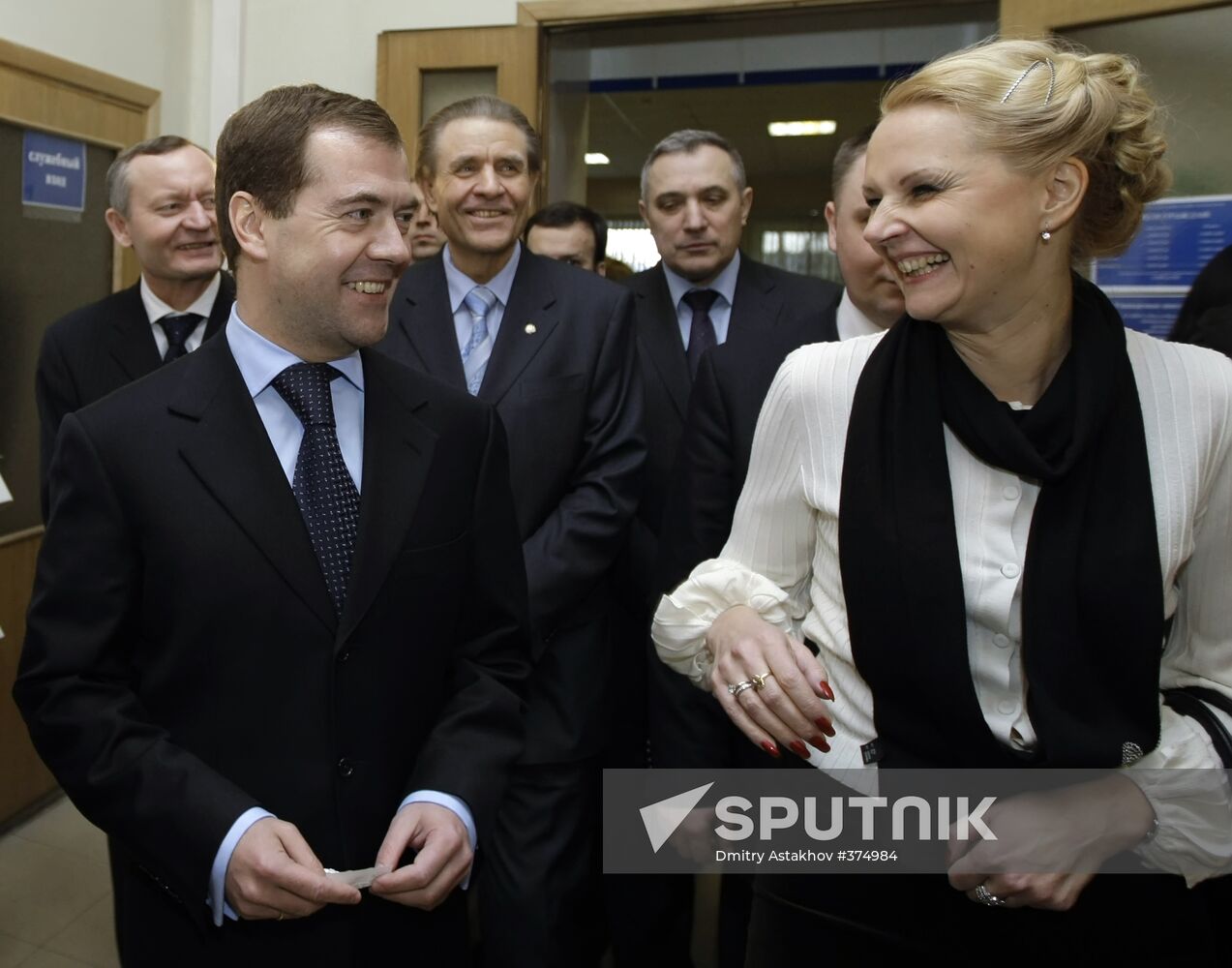Dmitry Medvedev visiting the Pension Fund's regional division