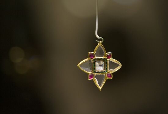 Exhibition Treasury of the World opens in Moscow Kremlin