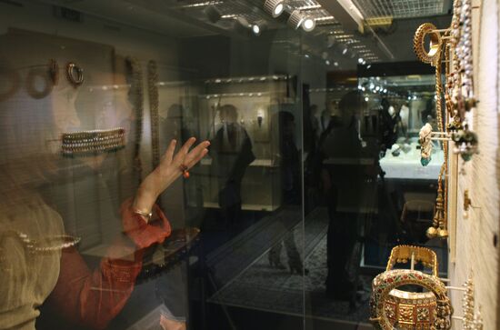 Exhibition "Treasury of the World" opens in Moscow Kremlin