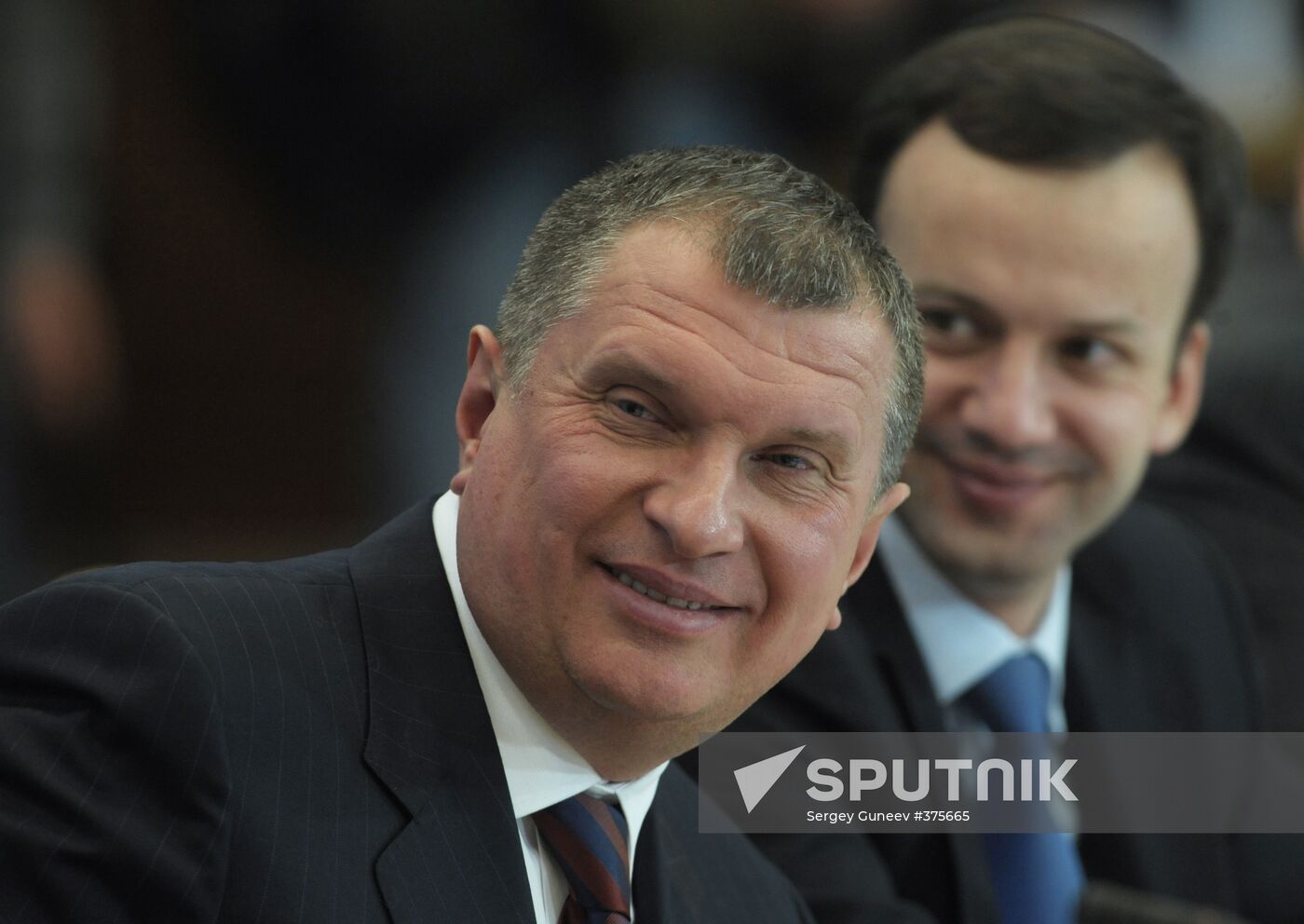 Dmitry Medvedev chairs meeting in Yuzhno-Sakhalinsk