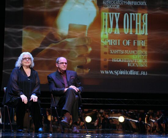 Lidya Fedoseyeva-Shukshina and Emmanuil Vitorgan