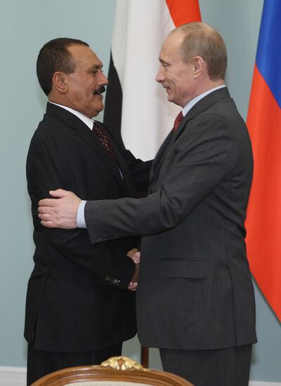Vladimir Putin meets with Ali Abdullah Saleh