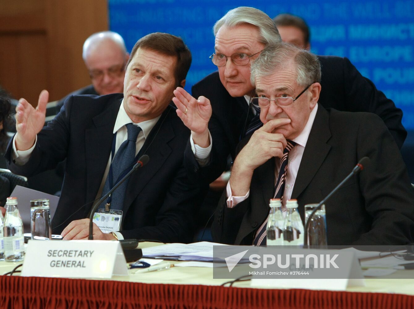 Alexander Zhukov, Terry Davis