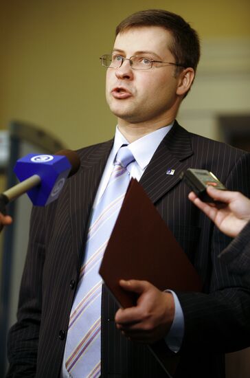 Valdis Dombrovskis authorised to form a Latvian government