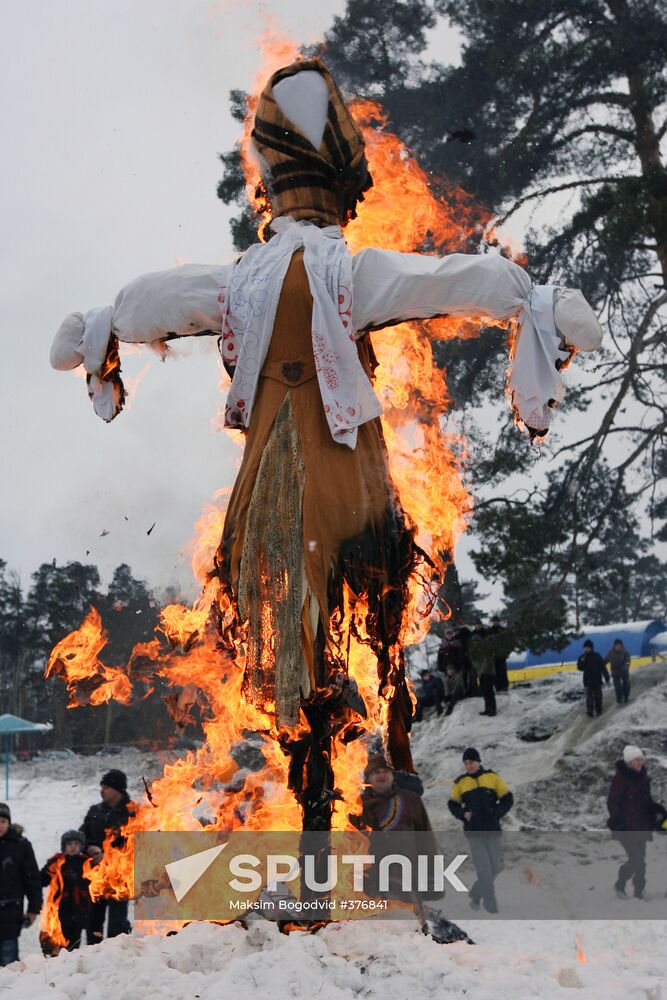 Celebrating Maslenitsa at park near Lebyazhye Lake in Kazan