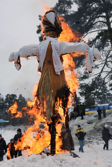 Celebrating Maslenitsa at park near Lebyazhye Lake in Kazan