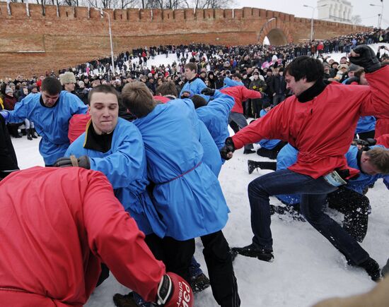 Fistfights in Veliky Novgorod