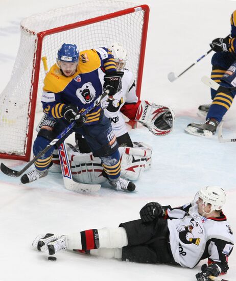 KHL. Play-off. Atlant vs. Traktor