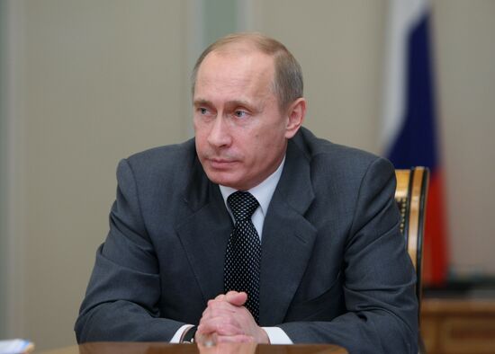 Vladimir Putin conducts meeting on economic matters