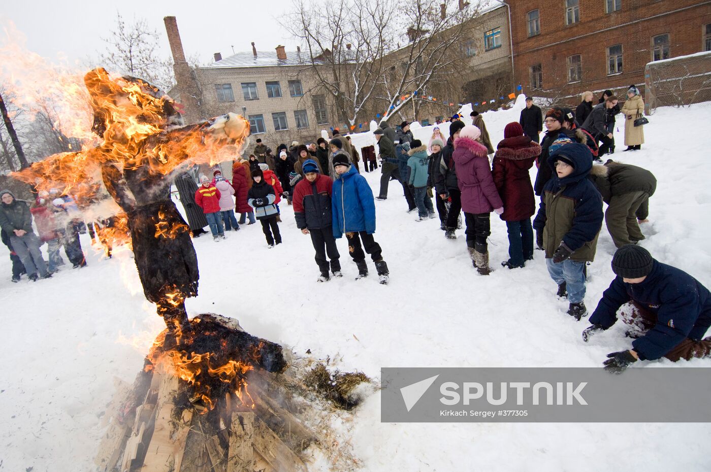 Egg-Sunday celebrations in a Kostroma boarding school