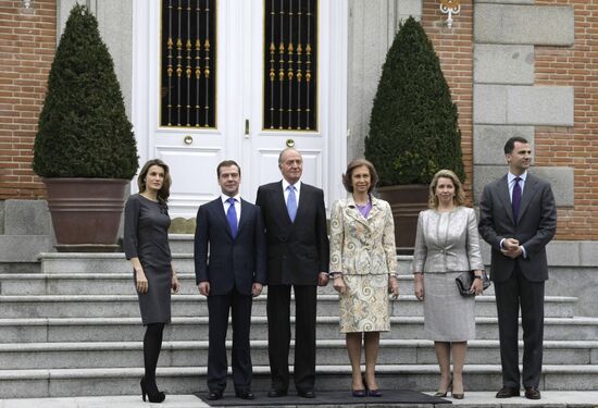 Dmitry Medvedev pays state visit to Spain
