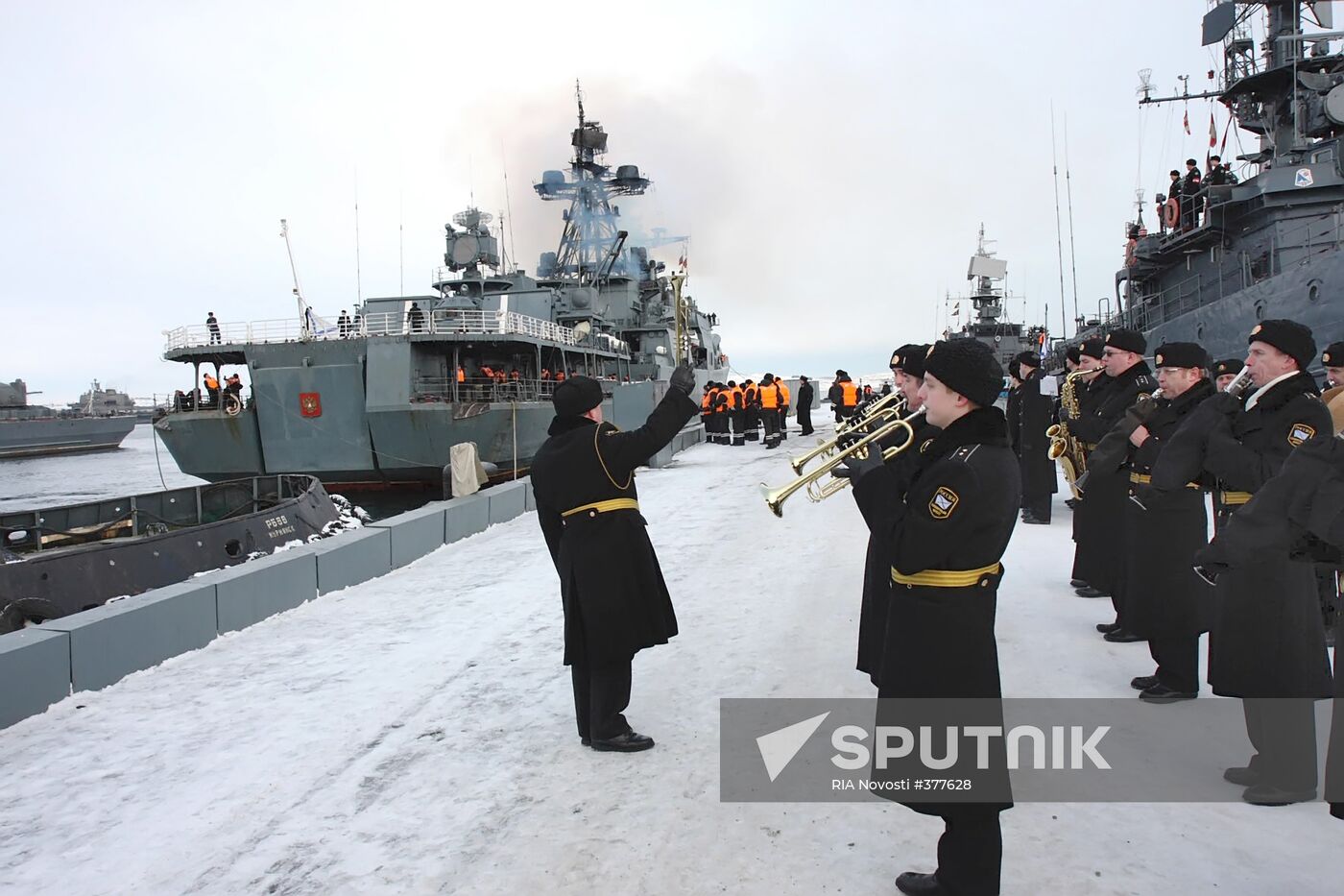 Russia's Northern Fleet warships return to Severomorsk