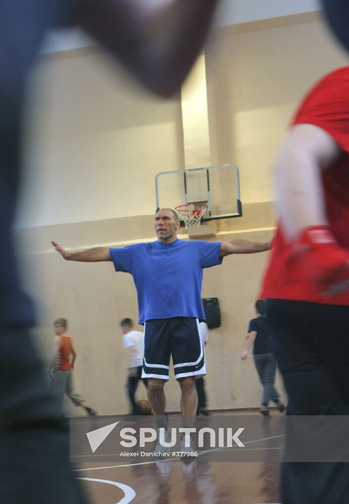 WBA world champion Nikolai Valuev's master class