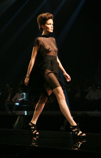 Fashion show of Moscow's TsUM spring-summer 2009