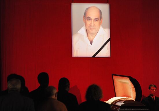 Bidding farewell to comedian Yan Arlazorov