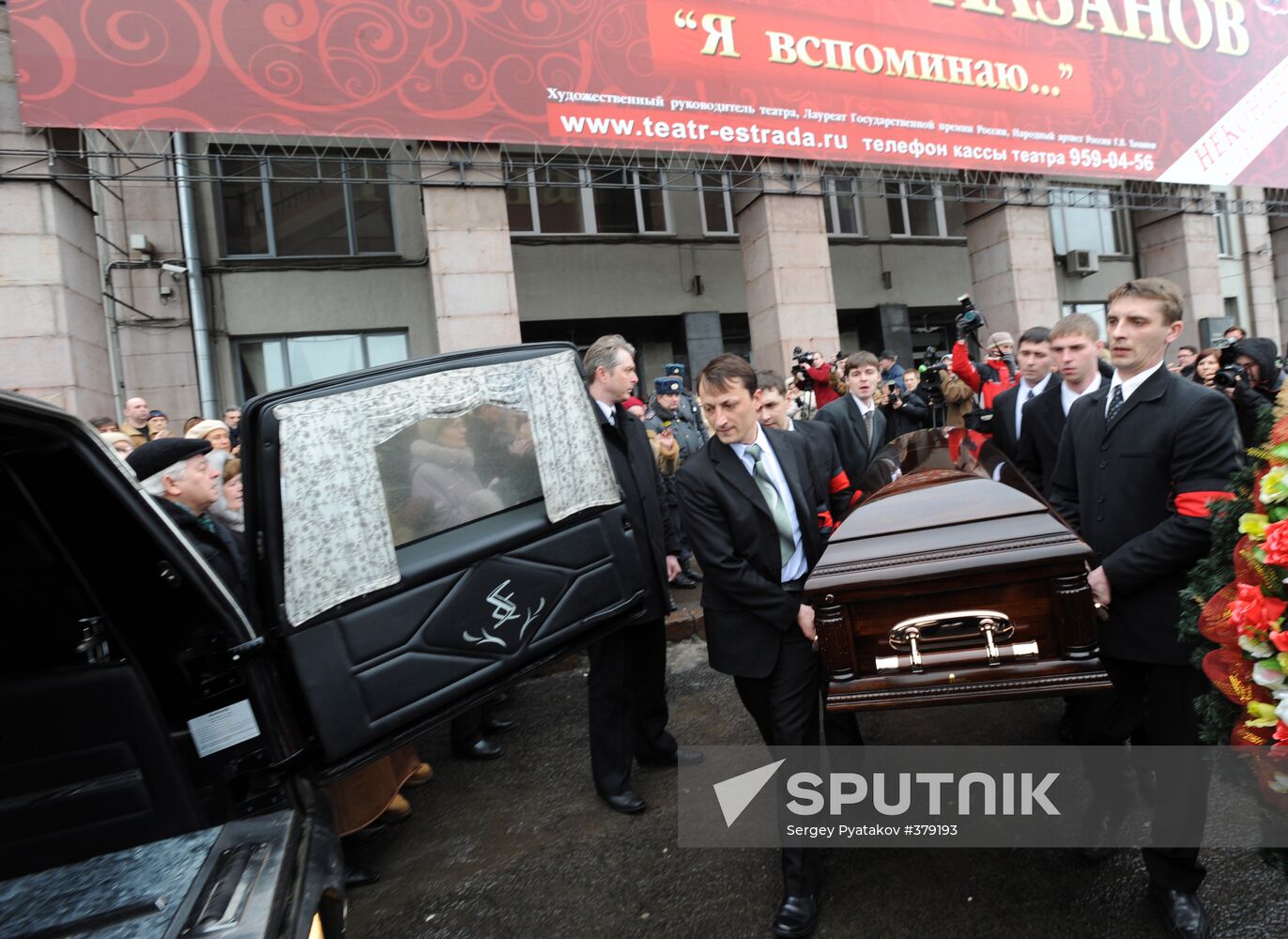 Bidding farewell to comedian Yan Arlazorov