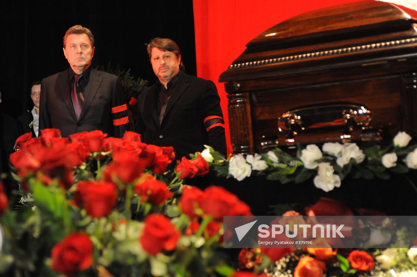 Bidding farewell to comedian Yan Arlazorov