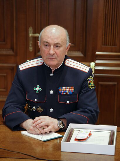 President meets with Cossack army societies