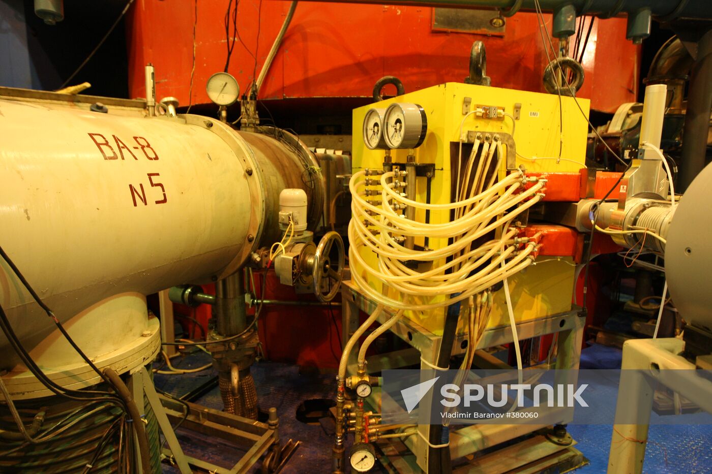 U-400M isochronous cyclotron