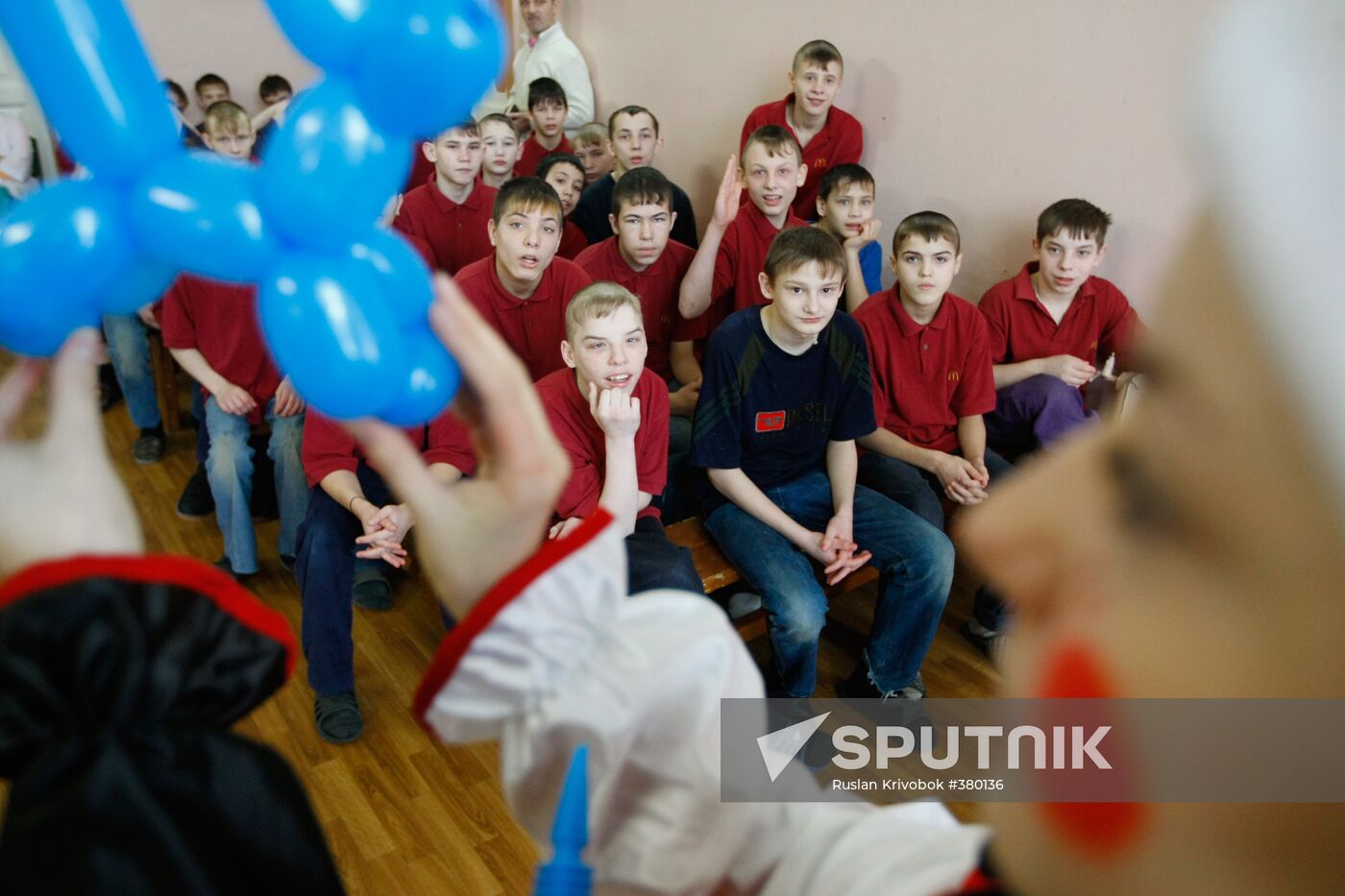 Festive event for mental hospital little patients