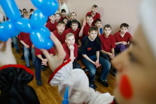 Festive event for mental hospital little patients