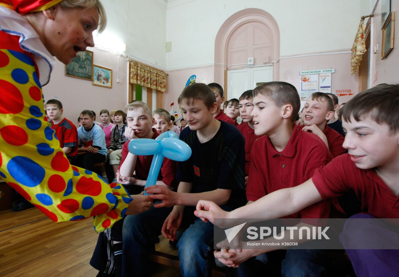 Festive event for mental hospital little patients