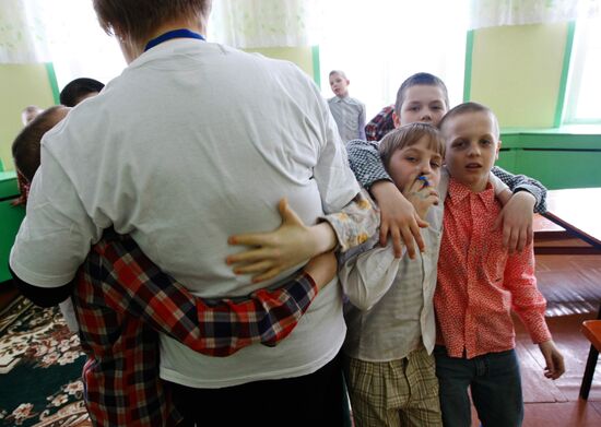 Festive event for mental hospital little patients