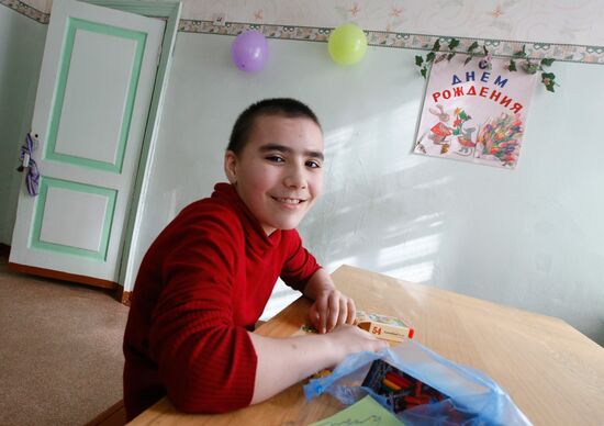 Festive event for mental hospital little patients
