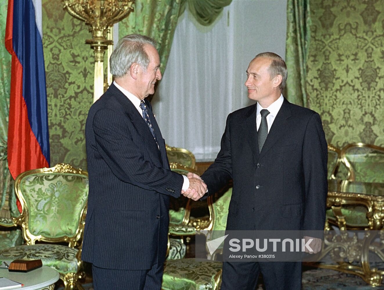 Vladimir Putin, Johannes Rau