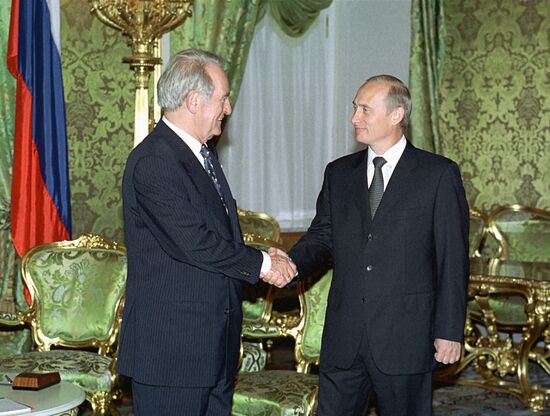 Vladimir Putin, Johannes Rau
